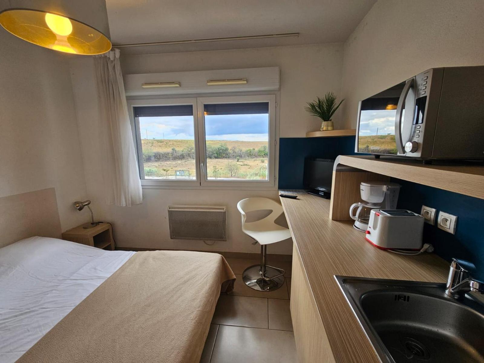 223 Studio Cosy A Perpignan Bagian luar foto